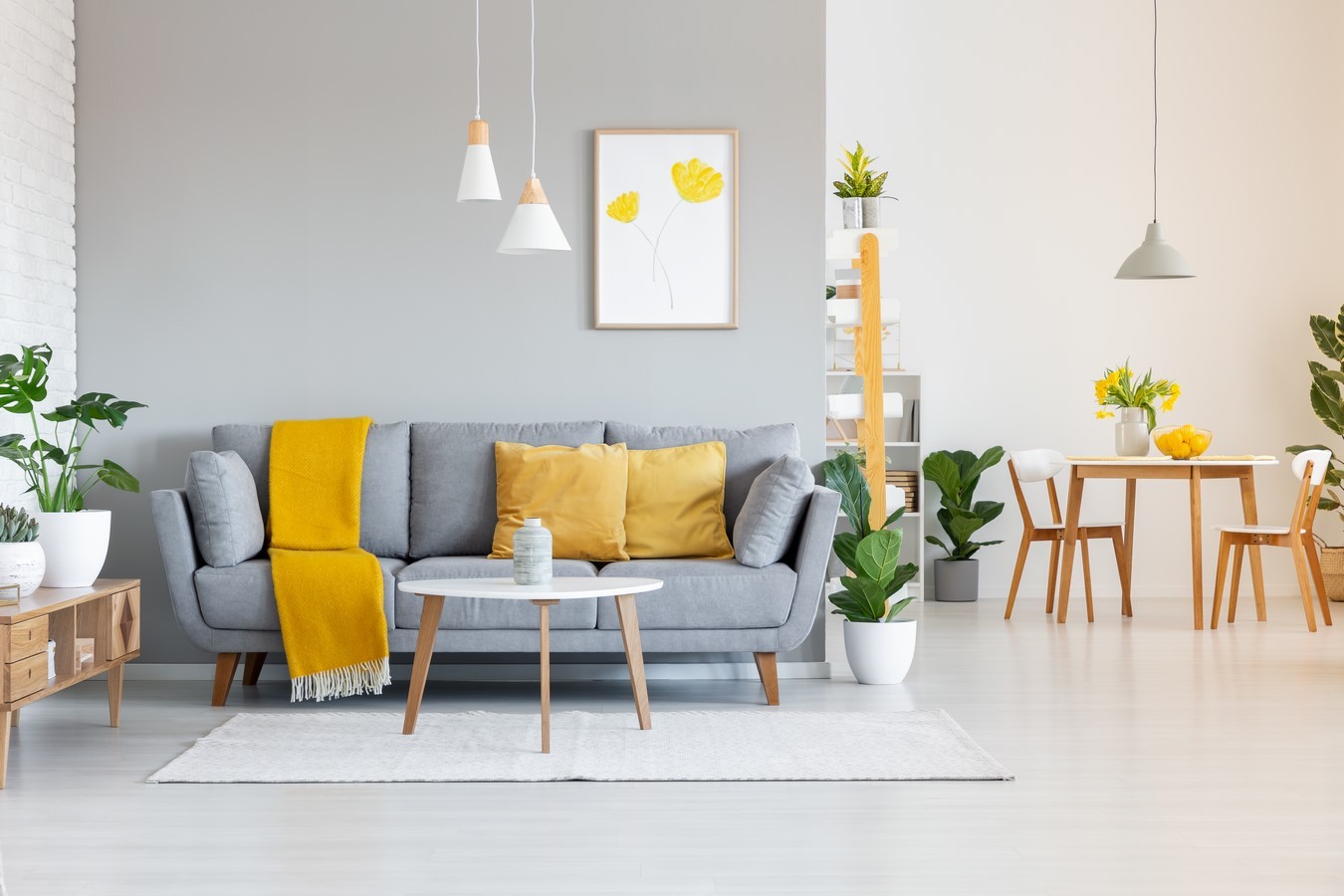 Experts en décoration intérieure, nous imaginons des espaces élégants, chaleureux et parfaitement pensés.